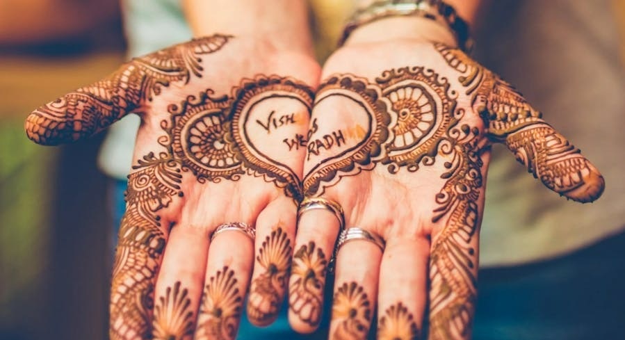 Top 10 Couple Name Mehndi Designs: Unique Ideas to Celebrate Your Love 3 couple name mehndi design couple name mehndi design couple name mehndi design