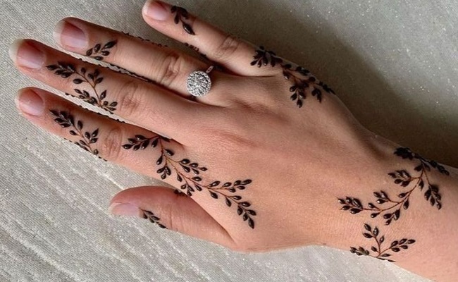Top 10 Easy Mehndi Design in Hatheli 5 easy mehndi design in hatheli easy mehndi design in hatheli easy mehndi design in hatheli